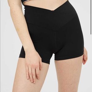 Aerie cross front bike shorts